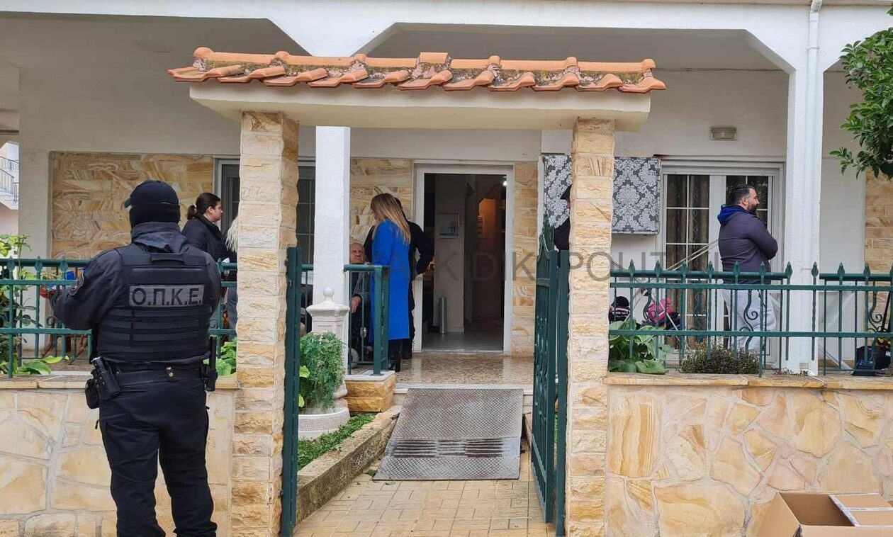 Χαλκιδική: Έκαναν έξωση σε 82χρονο  – Πήγε να τον βγάλει η αστυνομία από το σπίτι του