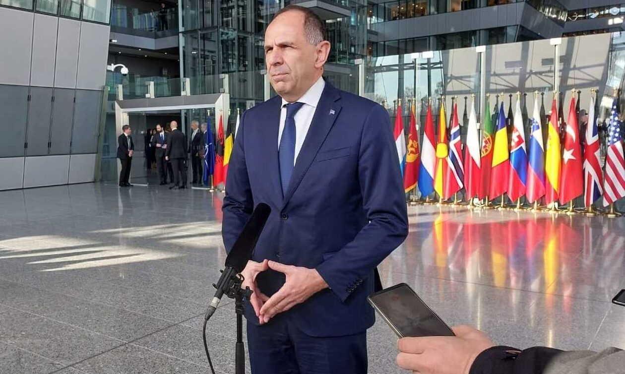 Γεραπετρίτης: Δίκαιο από την ιστορία και τις αξίες το αίτημα για επανένωση των Γλυπτών του Παρθενώνα