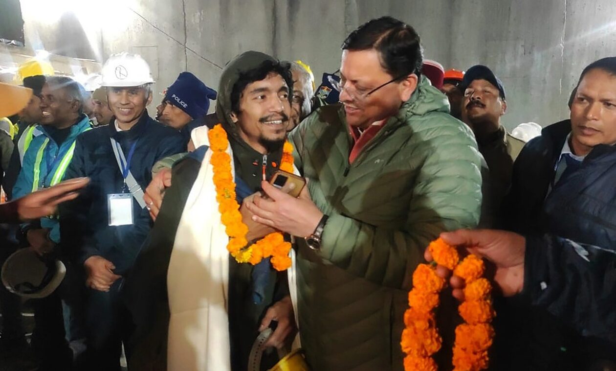 Ινδία: Οι εγκλωβισμένοι έκαναν γιόγκα κάτω από τη Γη για να χαλαρώσουν – «Δε χάσαμε την ελπίδα μας»