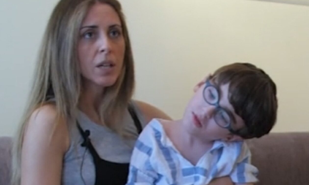 Πράξη αγάπης: Η συγκινητική ιστορία του 6χρονου Λίνου που έχει υποβληθεί σε 36 χειρουργεία