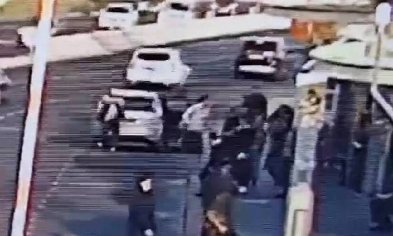 Βίντεο ντοκουμέντο από την επίθεση σε στάση λεωφορείου στην Ιερουσαλήμ με νεκρούς και τραυματίες