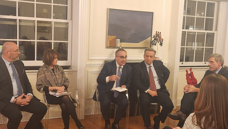 Βασίλης Κοντοζαμάνης: Παρουσίαση του βιβλίου του στην Νέα Υόρκη