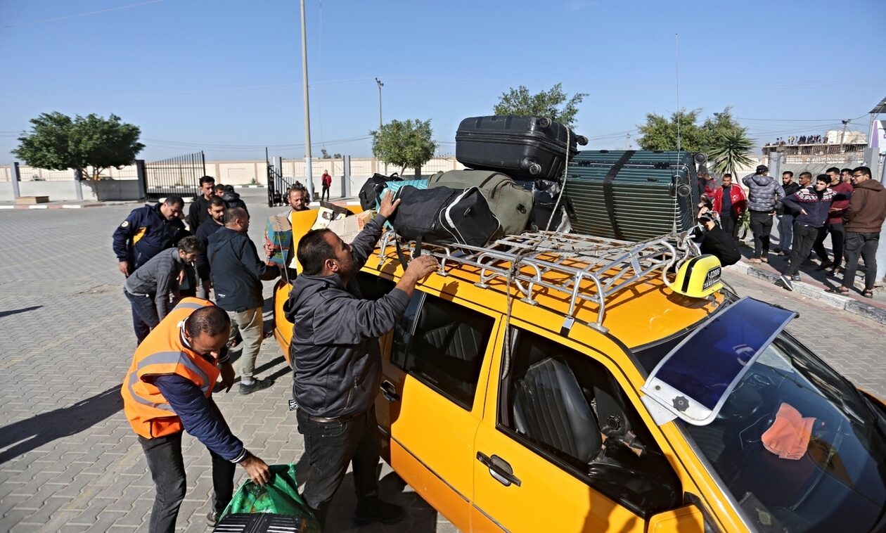 Πάνω από 600 ξένοι υπήκοοι και Παλαιστίνιοι με διπλή υπηκοότητα φεύγουν από τη Γάζα για την Αίγυπτο