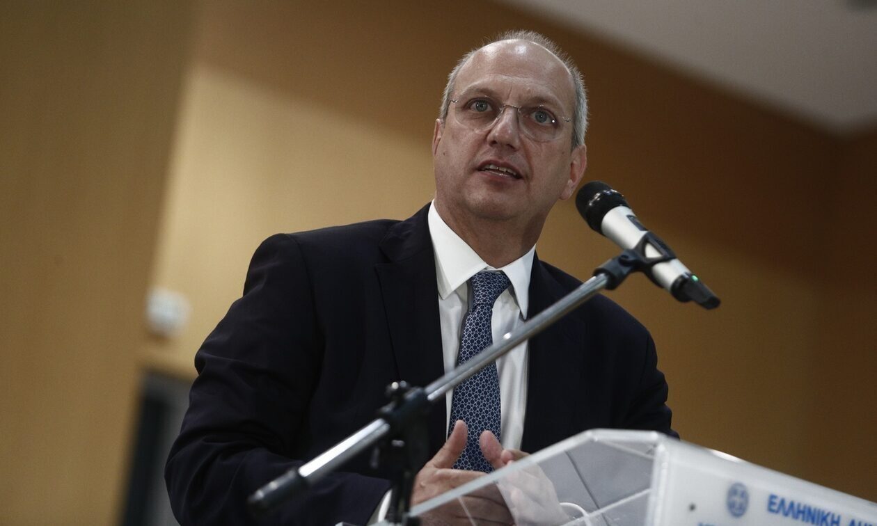 Εξαρθρώθηκε σπείρα διαρρηκτών με μέλος γνωστό τράπερ – Η ανάρτηση του Οικονόμου