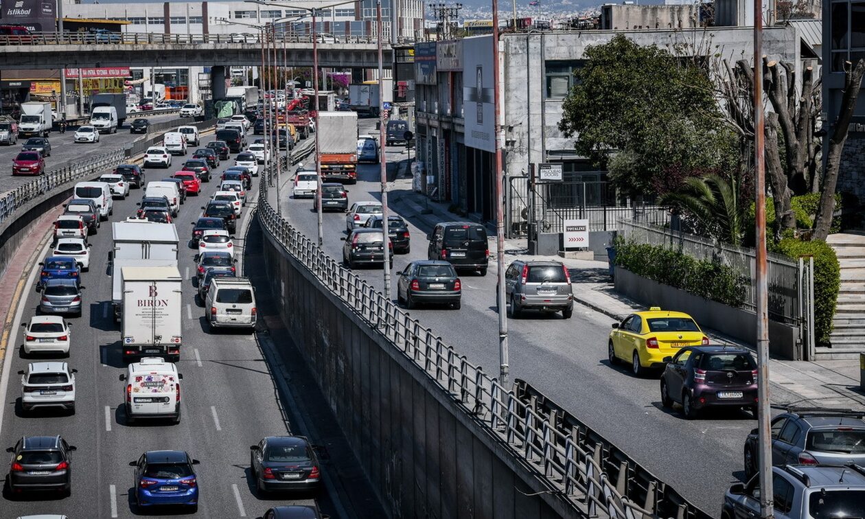 Κίνηση τώρα: Πού παρατηρούνται προβλήματα – Δείτε αναλυτικά τα σημεία
