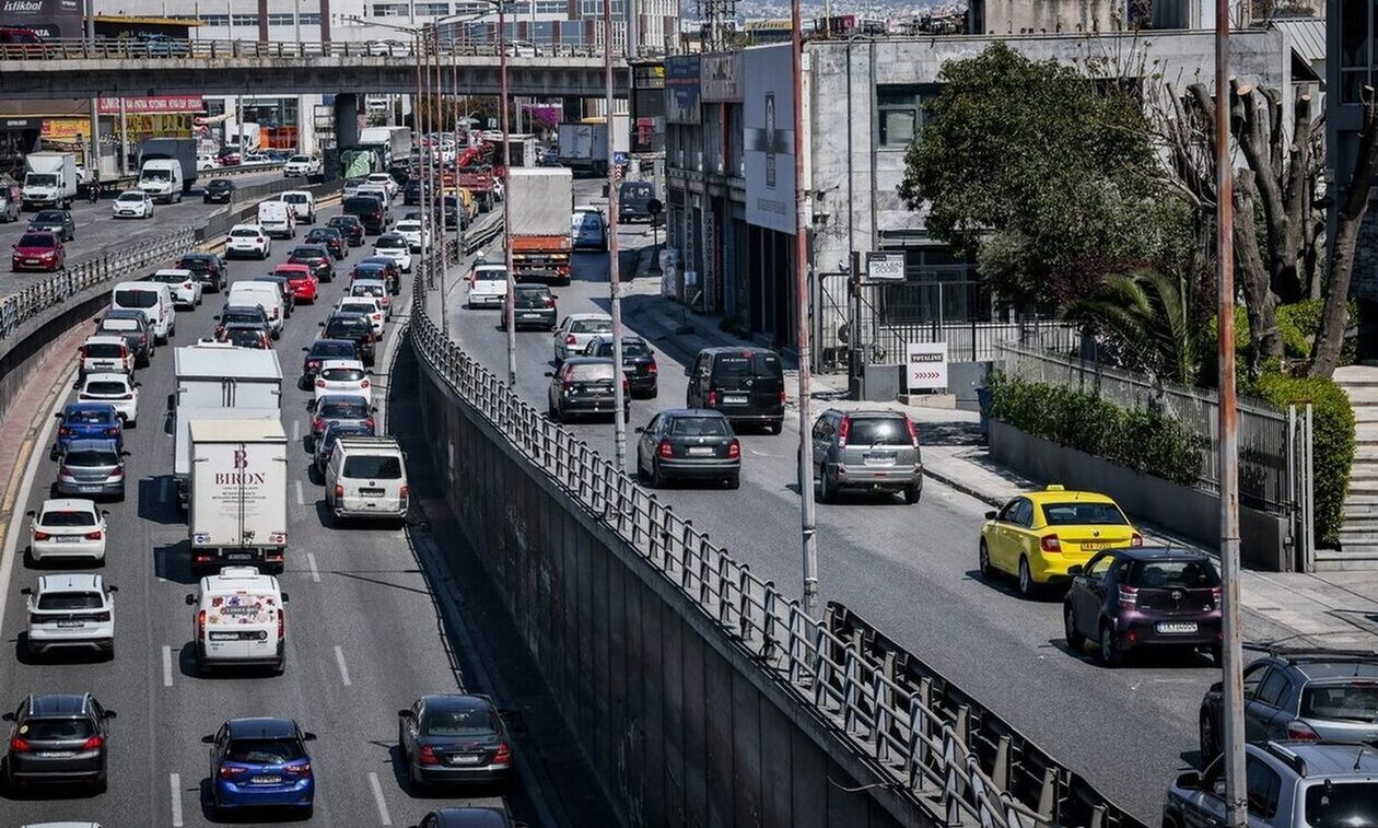 Κίνηση στους δρόμους: Στο κόκκινο η κάθοδος του Κηφισού – Ποιοι κεντρικοί είναι στο «κόκκινο»
