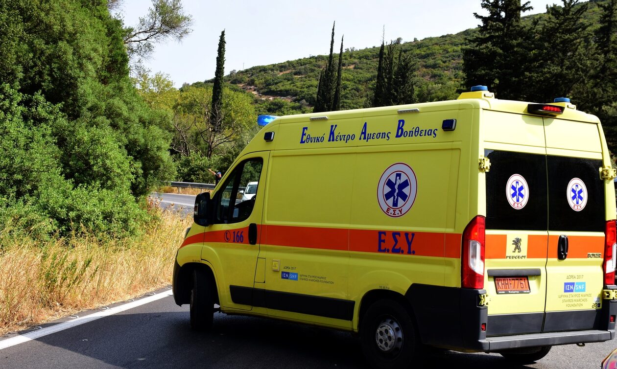 Θανατηφόρο τροχαίο στην Πιερία: Δύο νεκροί και δύο τραυματίες μετά από σύγκρουση αυτοκινήτων