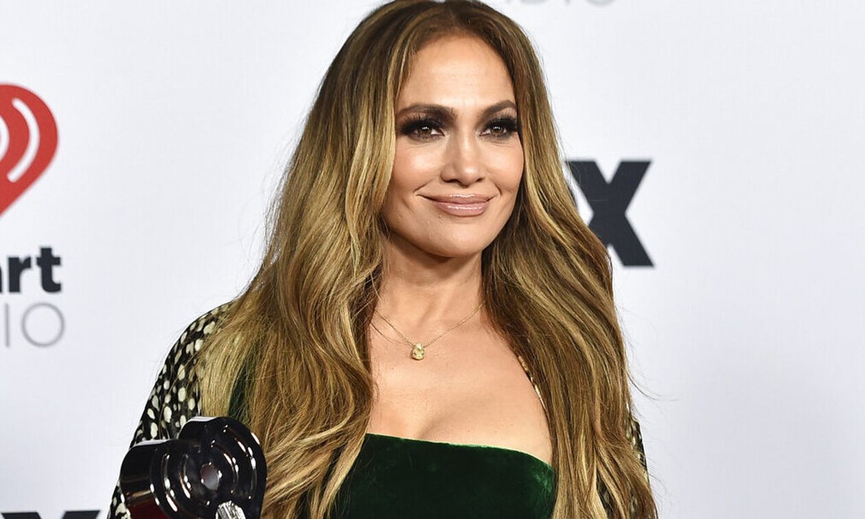 Τζένιφερ Λόπεζ: Δεν «το έχει» με την τεχνολογία και φαίνεται – Το ξεκαρδιστικό βίντεο που ανέβασε