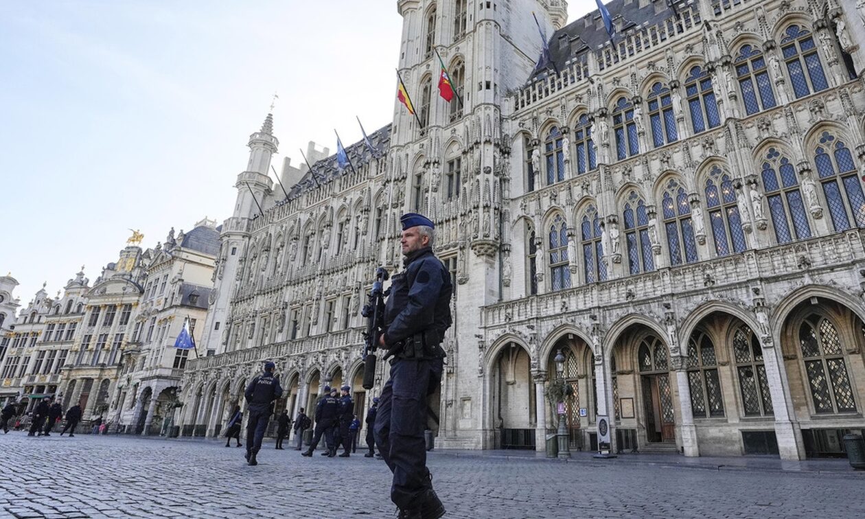 Bρυξέλλες: Τέσσερις τραυματίες από πυρά στο κέντρο της πόλης – Στο νοσοκομείο βοηθός Ευρωβουλευτή