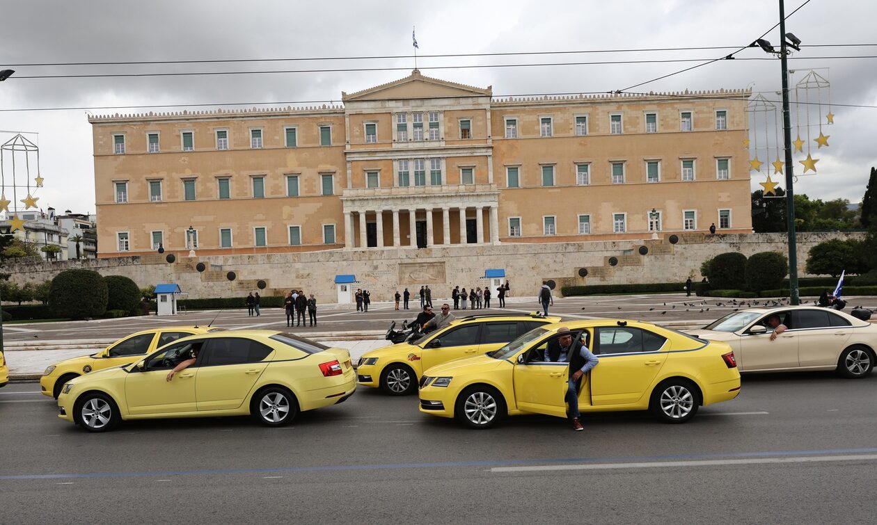 Φορολογικό: Οι 4 αλλαγές στο παρά ένα για περίπτερα και ταξί – Ποιοι άλλους αφορούν