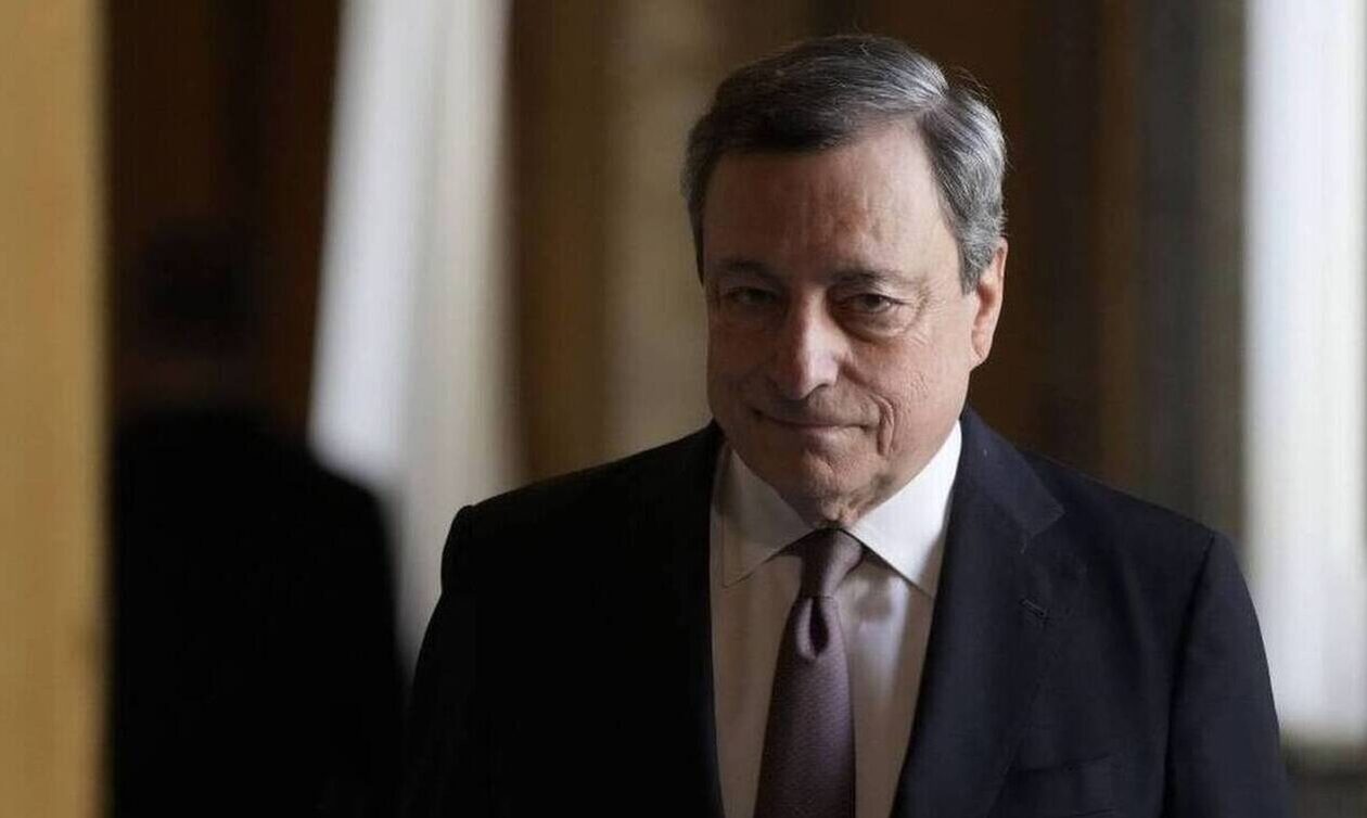 La Repubblica: Tο σχέδιο του Μακρόν για να εκλεγεί ο Ντράγκι νέος πρόεδρος της Ευρωπαϊκής Επιτροπής