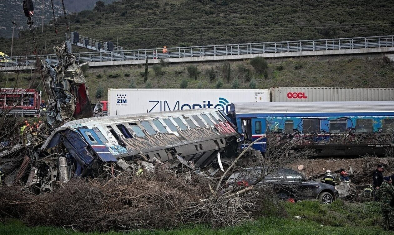 Σύλλογος Πληγέντων Τεμπών: Μήνυση κατά των προσώπων που αποφάσισαν την απομάκρυνση των βαγονιών