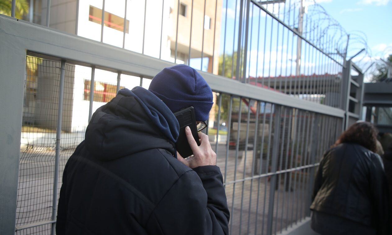 Επεισόδια στου Ρέντη: Στους 100 οι προσαχθέντες που αφέθησαν ελεύθεροι