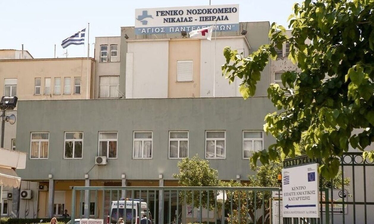 Ρέντη: Στην Αθήνα οι γονείς του τραυματία αστυνομικού – Τους έφερε περιπολικό συνοδεία ψυχολόγου