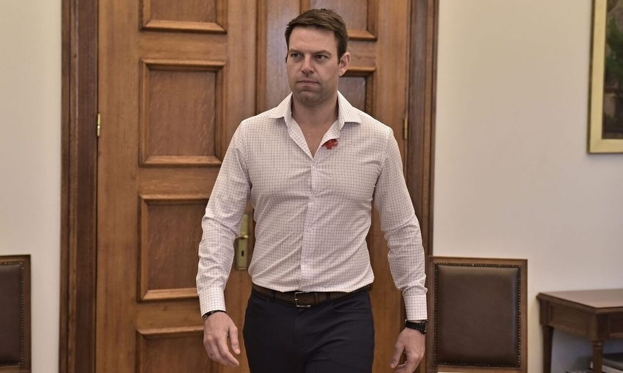 Κασσελάκης on tour – Τον πλανήτη ετοιμάζεται να «οργώσει» ο πρόεδρος του ΣΥΡΙΖΑ