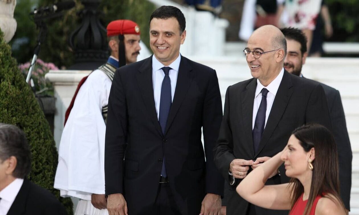 Δημοσκόπηση MRB: Δενδιας, Πιερρακάκης, Κικίλιας οι τρεις δημοφιλέστεροι υπουργοί