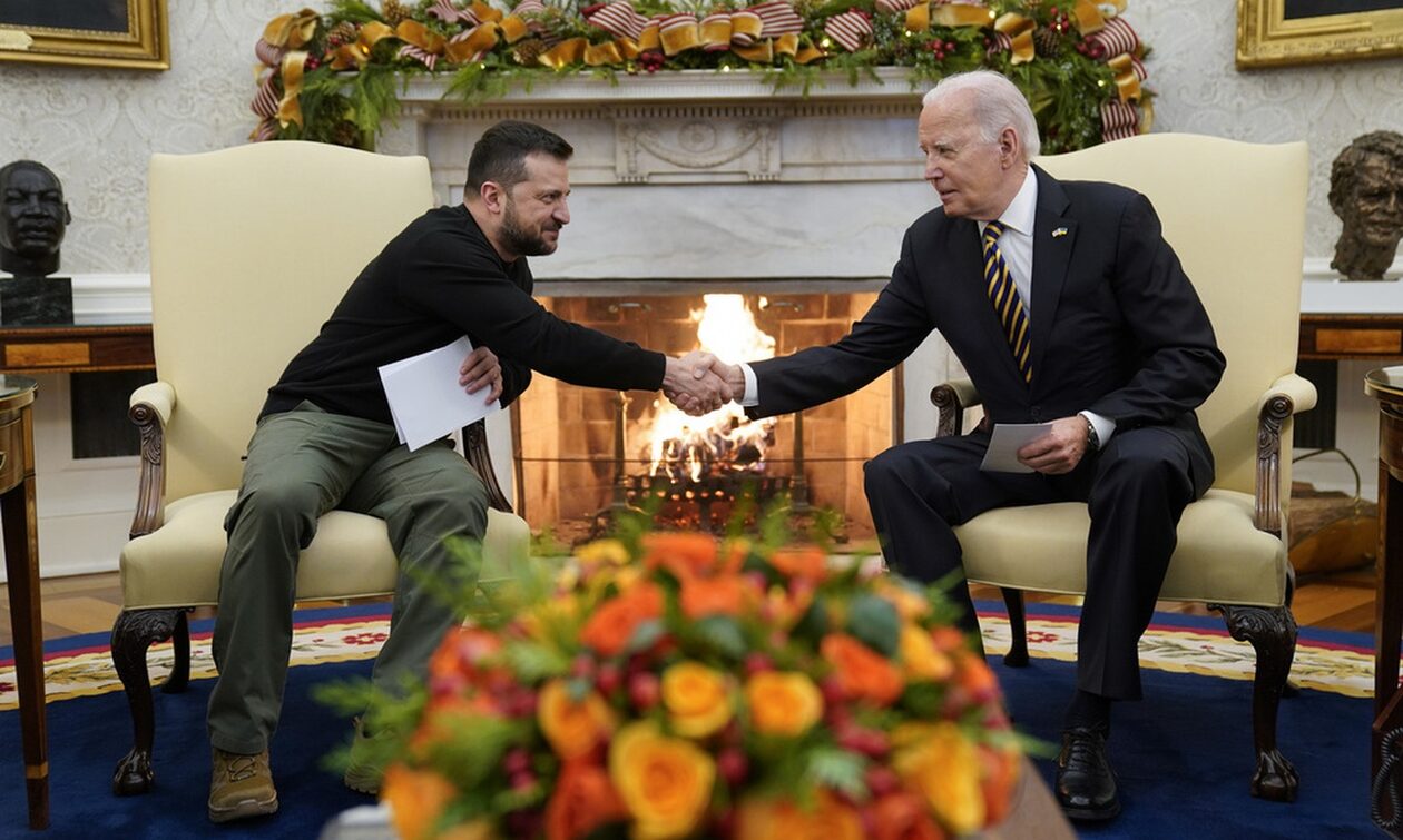 Μπάιντεν: Ο Πούτιν ποντάρει στο ότι οι ΗΠΑ θα σταματήσουν να στηρίζουν την Ουκρανία