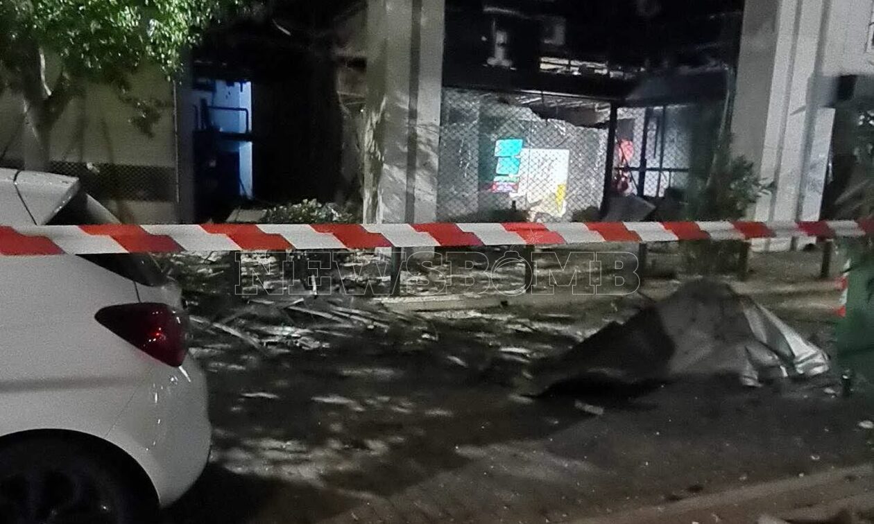 Έκρηξη βόμβας σε γραφεία στον Πειραιά
