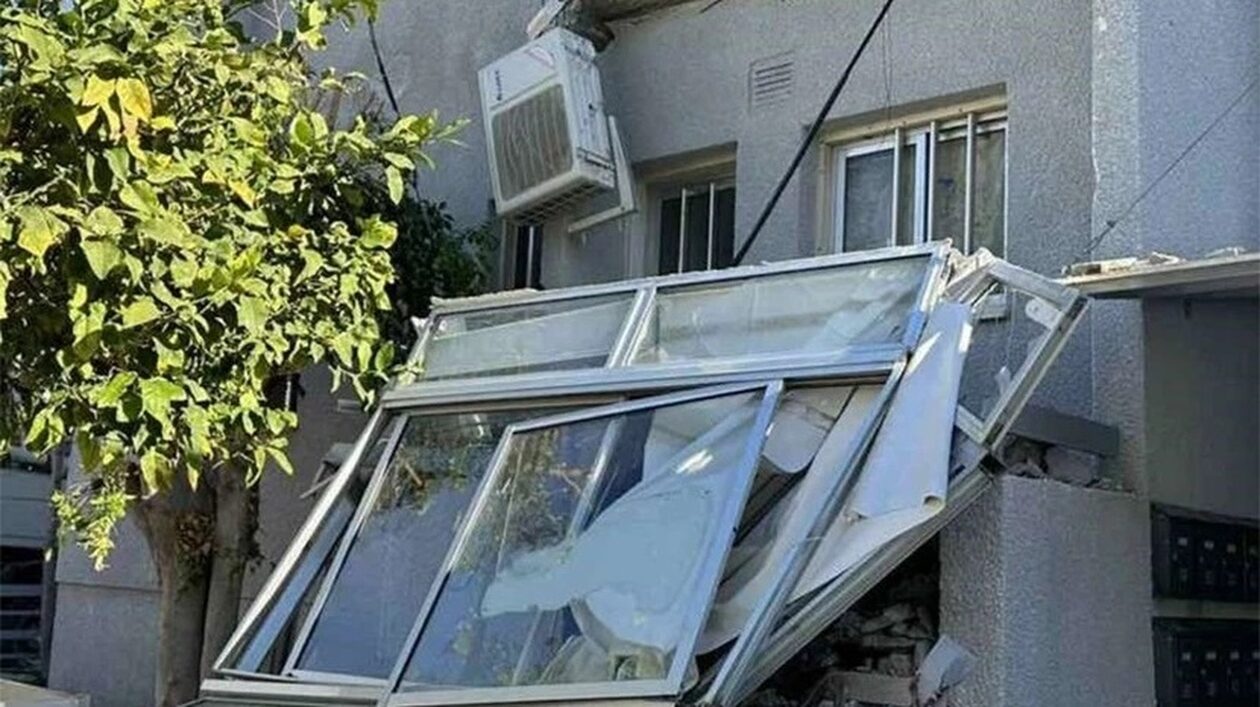 Κύπρος: Κατέρρευσαν δύο μπαλκόνια πολυκατοικίας στη Λεμεσό – Από τύχη δεν υπήρξαν θύματα
