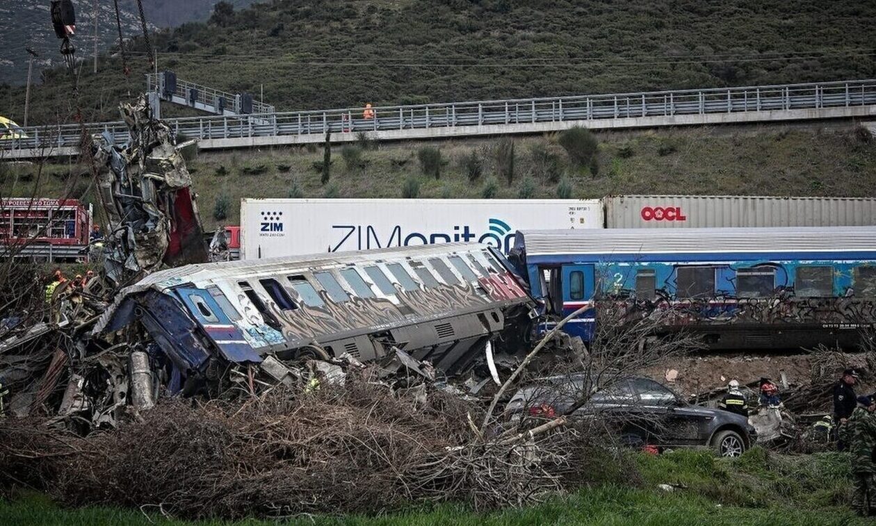 Δυστύχημα στα Τέμπη: Συγκλονίζει ο σύζυγος της Αθηνάς Κατσάρα – Το σπαρακτικό βίντεο
