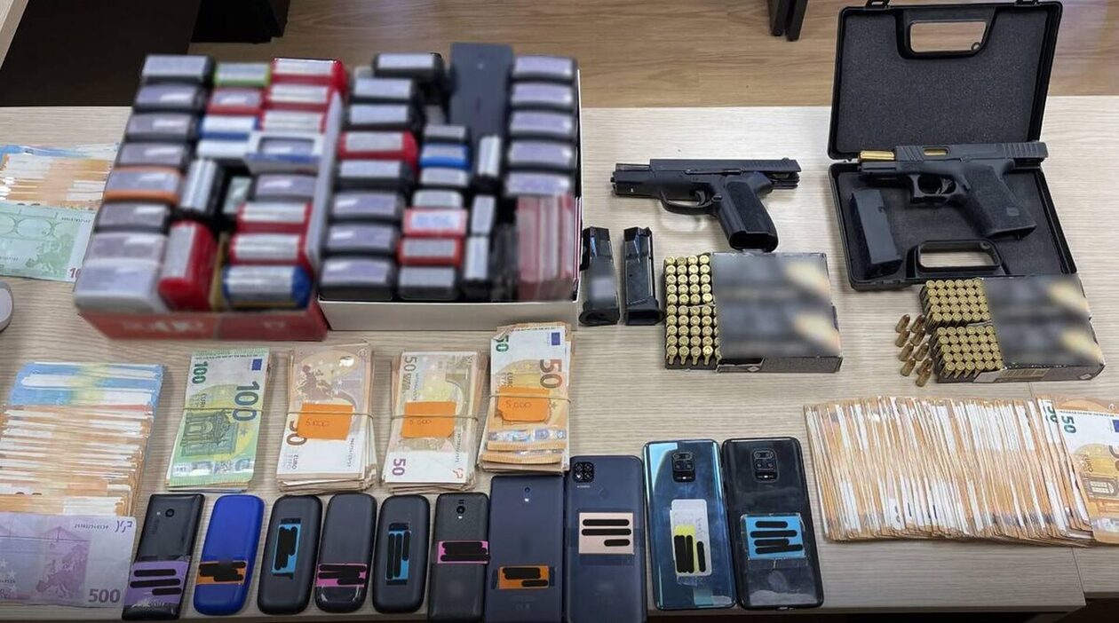 Σύζυγος Σταρ Ελλάς ήταν ο αρχηγός της συμμορίας που άρπαξε εκατομμύρια από το Δημόσιο μέσω ΦΠΑ