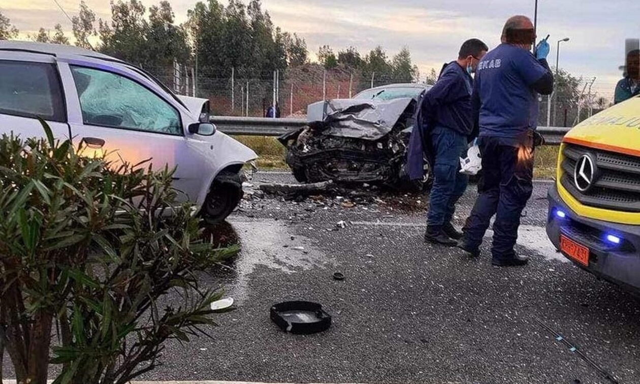 Σπάτα: Πώς έγινε το σοκαριστικό τροχαίο με τους δύο νεκρούς – Νεαρής ηλικίας τα θύματα