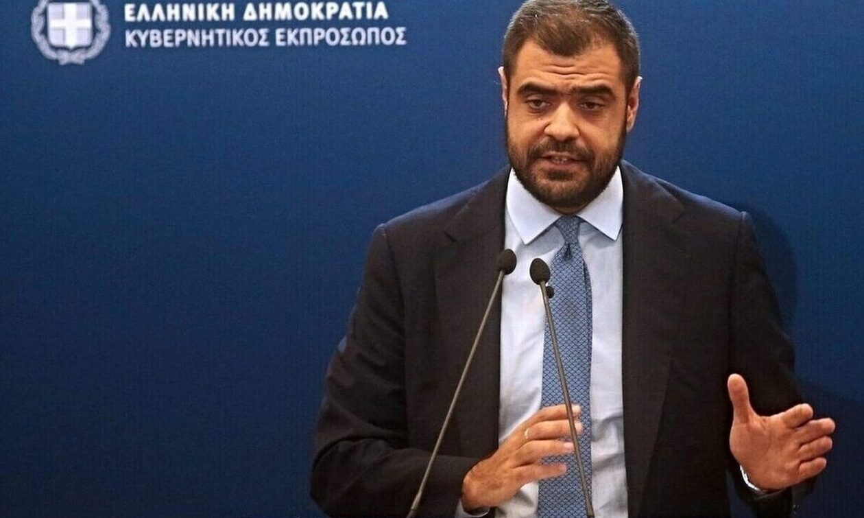LIVE – Παύλος Μαρινάκης: Eνημέρωση πολιτικών συντακτών