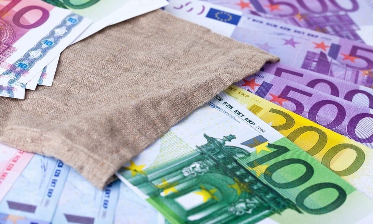 Φορολοταρία: Μοιράζει 1,2 εκατ. ευρώ σε 12 υπερ-τυχερούς στην χριστουγεννιάτικη κλήρωση