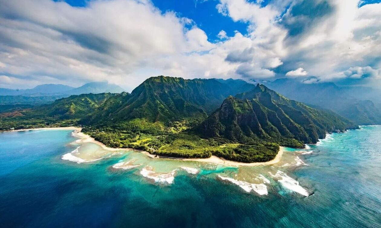 Ζούκερμπεργκ: Το «χρυσό» καταφύγιο στη Χαβάη – Ο «Mr. Facebook» ετοιμάζεται για το τέλος του κόσμου