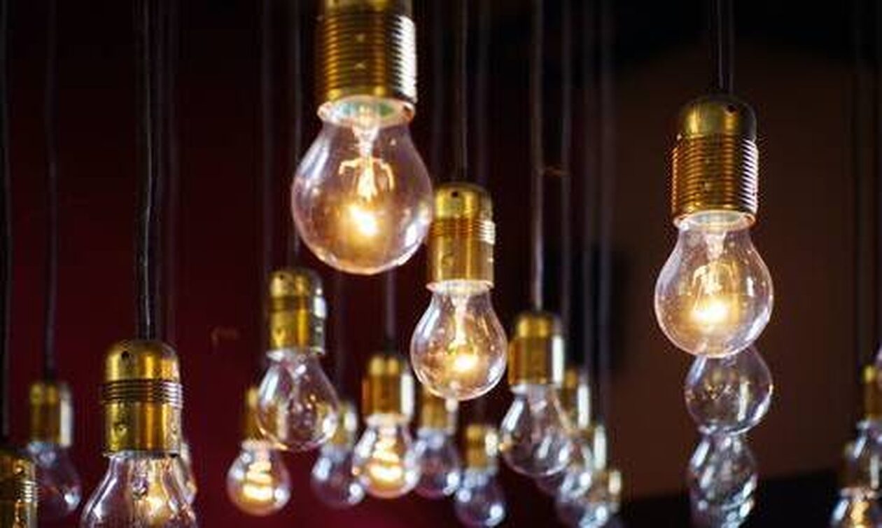 Ξεκαθαρίζει το τοπίο με τα νέα τιμολόγια ρεύματος: Τα οφέλη και οι παγίδες από τα τέσσερα χρώματα