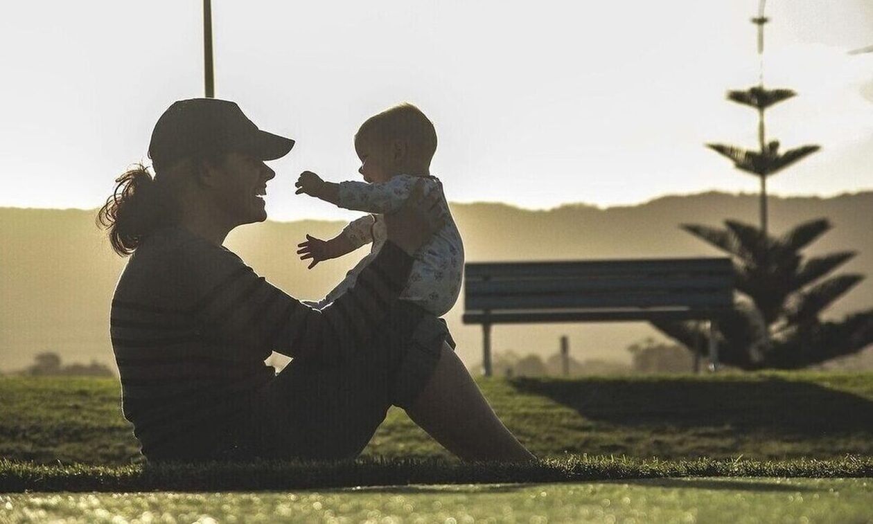 Επίδομα παιδιού: Πότε η καταβάλλεται η έκτακτη αυξημένη δόση –  Πάνω από 800.000 οι δικαιούχοι