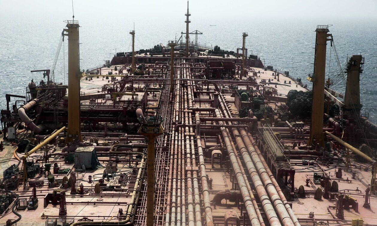 Αναταράξεις στο παγκόσμιο εμπόριο μετά τις επιθέσεις των Χούθι – Ανεβαίνει το πετρέλαιο