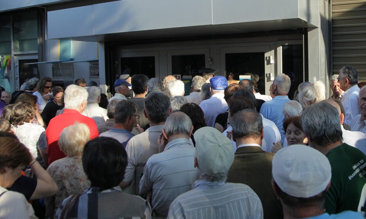 Συντάξεις Ιανουαρίου: Προσοχή! Ξεκινούν από σήμερα οι πληρωμές για 4 εκατ. συνταξιούχους