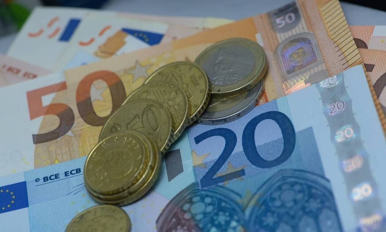 Πληρωμές ενόψει Χριστουγέννων: Καταβάλλονται market pass, youth pass και επίδομα θέρμανσης