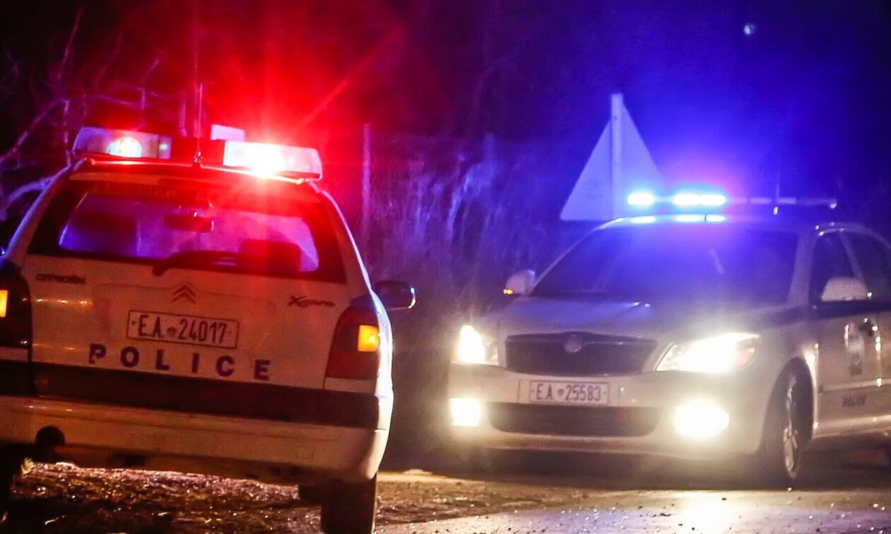 Τρόμος για υπάλληλο στη Νέα Ερυθραία – Ληστής τον σημάδευε με το όπλο