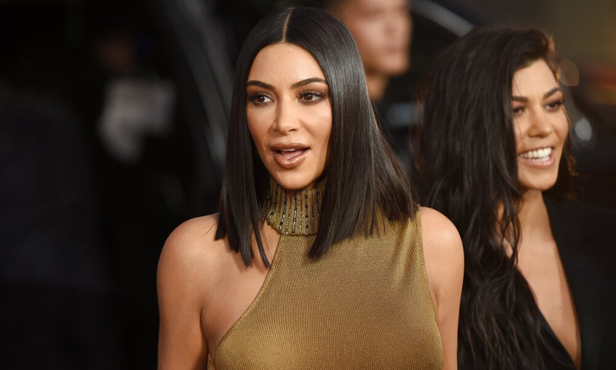 Kιμ Καρντάσιαν: Τα… ξωτικά γέμισαν τη μπανιέρα της με σοκολάτα για τα Χριστούγεννα