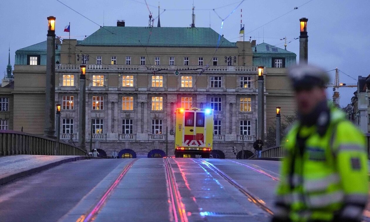 Mακελειό στην Πράγα: Γιατί η Τσεχία έχει απο τους πλέον χαλαρούς νόμους οπλοκατοχής στην ΕΕ