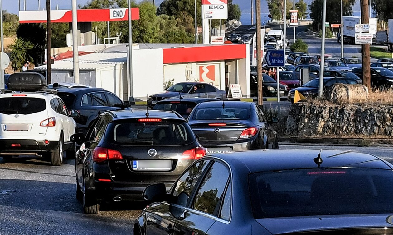 Τροχαίο στην Αθηνών – Κορίνθου κοντά στους Αγίους Θεοδώρους – Κλειστή η δεξιά λωρίδα
