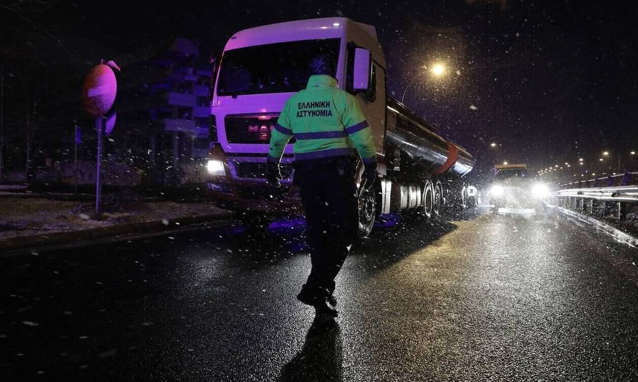 Σύσκεψη στην Πολιτική Προστασία – Τι θα γίνει σε περίπτωση βαριάς χιονόπτωσης στην Αττική