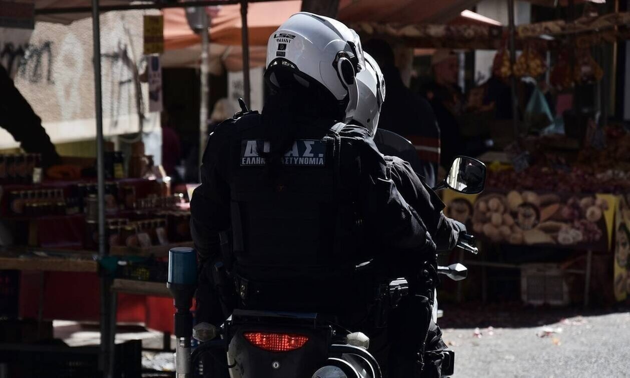 Θεσσαλονίκη: Ετοιμόγεννη έφτασε σε χρόνο ρεκόρ στο μαιευτήριο χάρις τη βοήθεια της ομάδας ΔΙΑΣ