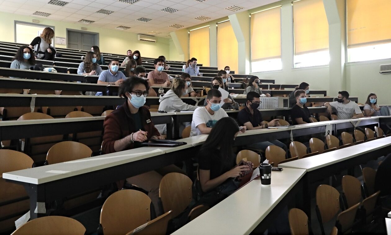 Ελεύθερα Πανεπιστήμια: «Αυστηρά κριτήρια και προϋποθέσεις για τη λειτουργία τους»