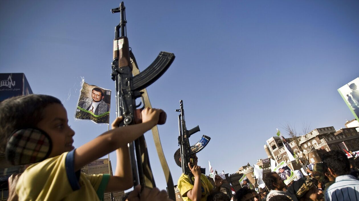 Ερυθρά Θάλασσα: Αντιτορπιλικό των ΗΠΑ κατέρριψε τέσσερα drones των Χούθι