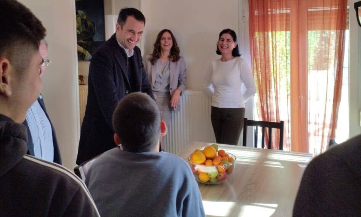 Στο παιδικό χωριό SOS οι Χαρίτσης, Αχτσιόγλου και Ηλιόπουλος – Συζήτησαν και για… ποδόσφαιρο