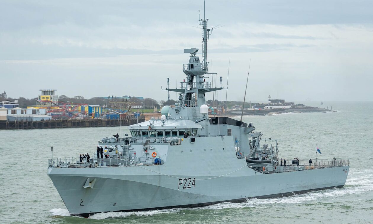 Η Βρετανία στέλνει πολεμικό πλοίο στη Γουιάνα – Οργή στη Βενεζουέλα που μιλάει για «πρόκληση»