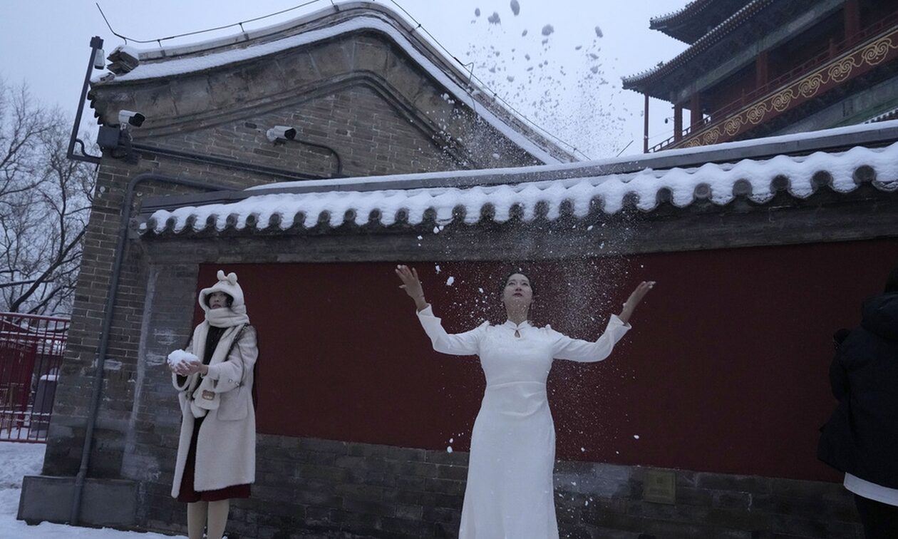 Χριστούγεννα : Πολικό ψύχος στην Κίνα, ιστορική ζέστη στη Βρετανία