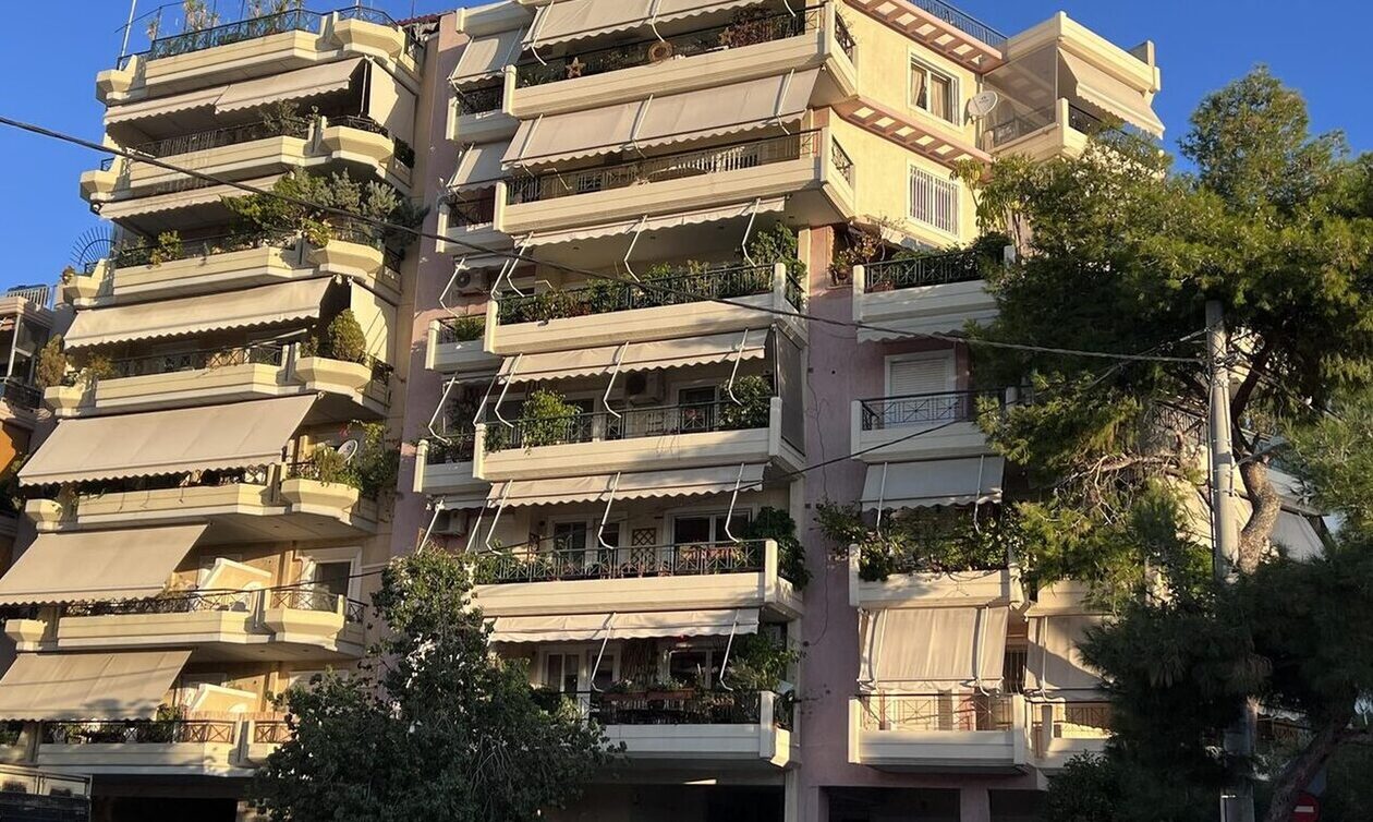 Νέα Σμύρνη: Μαρτυρία κατοίκου για τα δυο αδέρφια – «Τα παιδάκια κάνανε έντονη ζωή»
