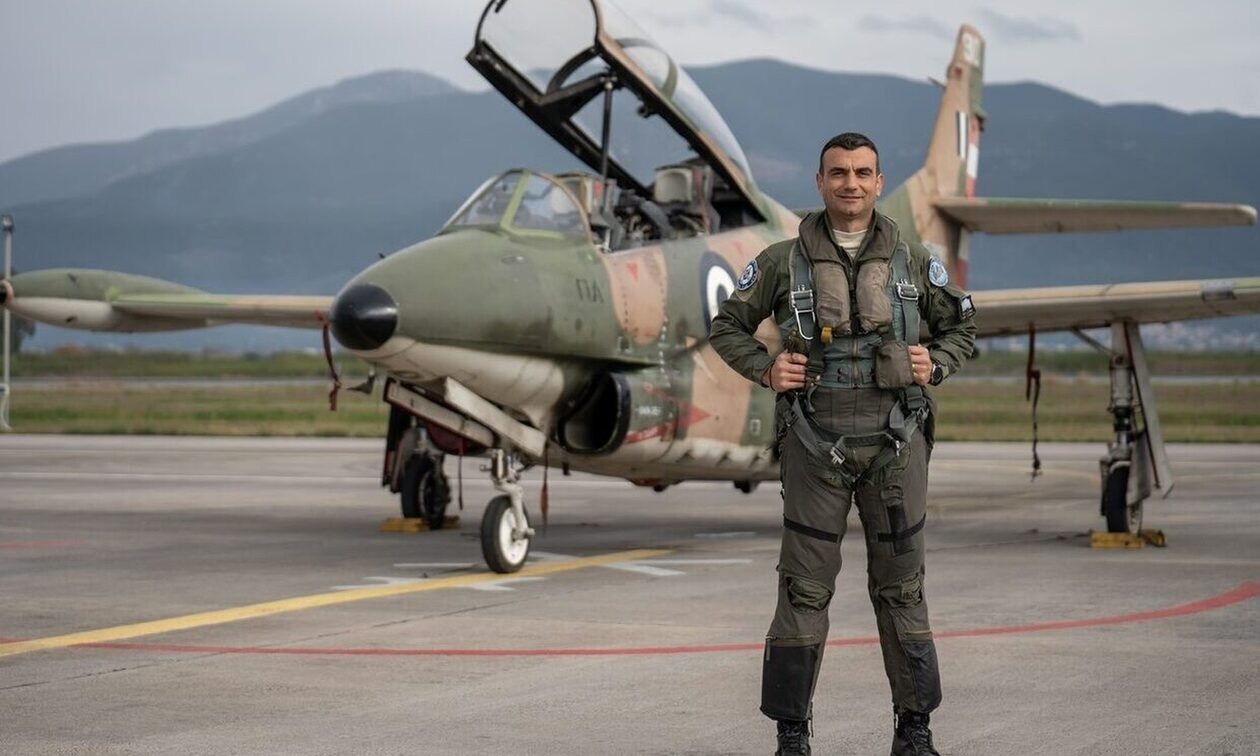 Τριήμερο εθνικό πένθος για τον θάνατο του Επισμηναγού Επαμεινώνδα Κωστέα 