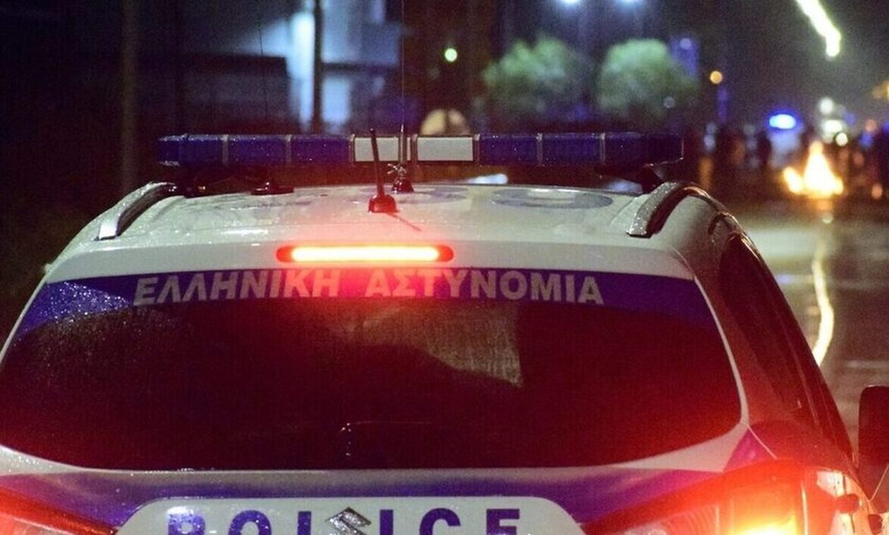 Τρόμος σε χωριό του Ηρακλείου: «Γάζωσαν» αυτοκίνητο με σφαίρες και εξαφανίστηκαν