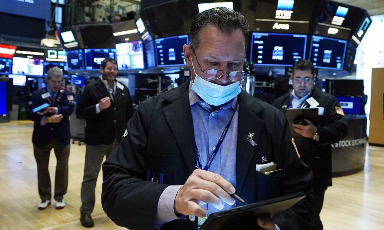 Με ρεκόρ αλλά χωρίς κατεύθυνση η Wall Street