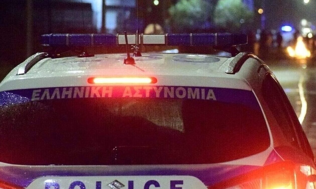 Eύοσμος: Ληστεία υπό την απειλή μαχαιριού σε κατάστημα ψιλικών